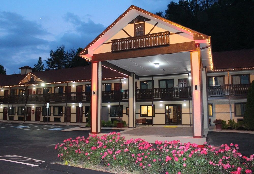 Red Roof Inn Хелън Екстериор снимка